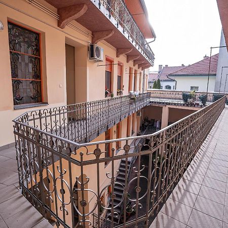 Kelemen Apartment Szeged Exterior foto